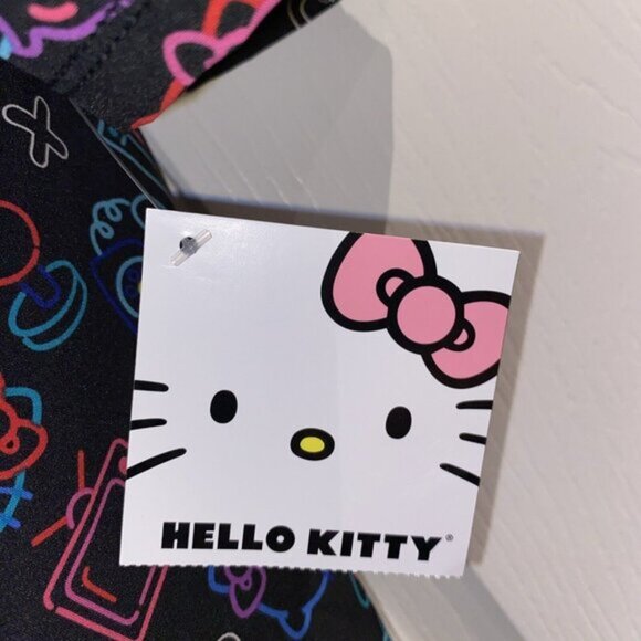 Hello Kitty Ladies Scrub Top Size Medium Black Multicolour Medical Uniform - Picture 4 of 14